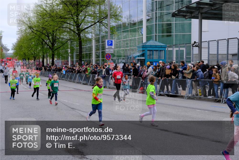 25.04.2026 - Das Zehntel Tim E. http://msf.ph/oto/9573344 25.04.2026 10:36:12 Ziel  meine-sportfotos.de