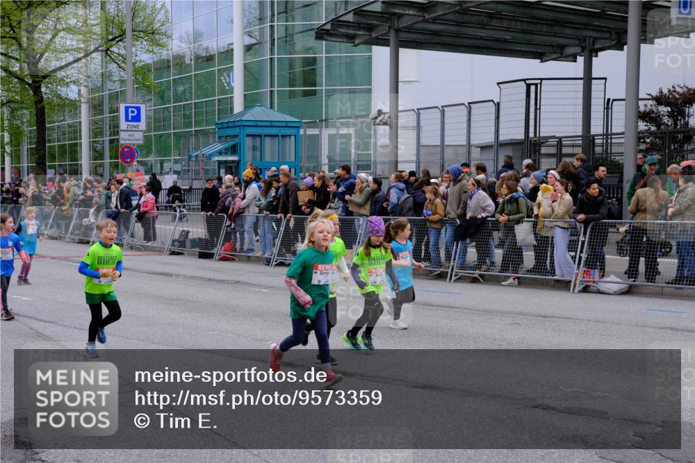 25.04.2026 - Das Zehntel Tim E. http://msf.ph/oto/9573359 25.04.2026 10:36:16 Ziel  meine-sportfotos.de