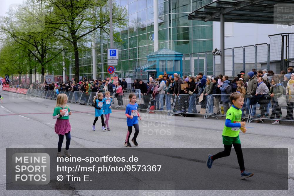 25.04.2026 - Das Zehntel Tim E. http://msf.ph/oto/9573367 25.04.2026 10:36:18 Ziel  meine-sportfotos.de