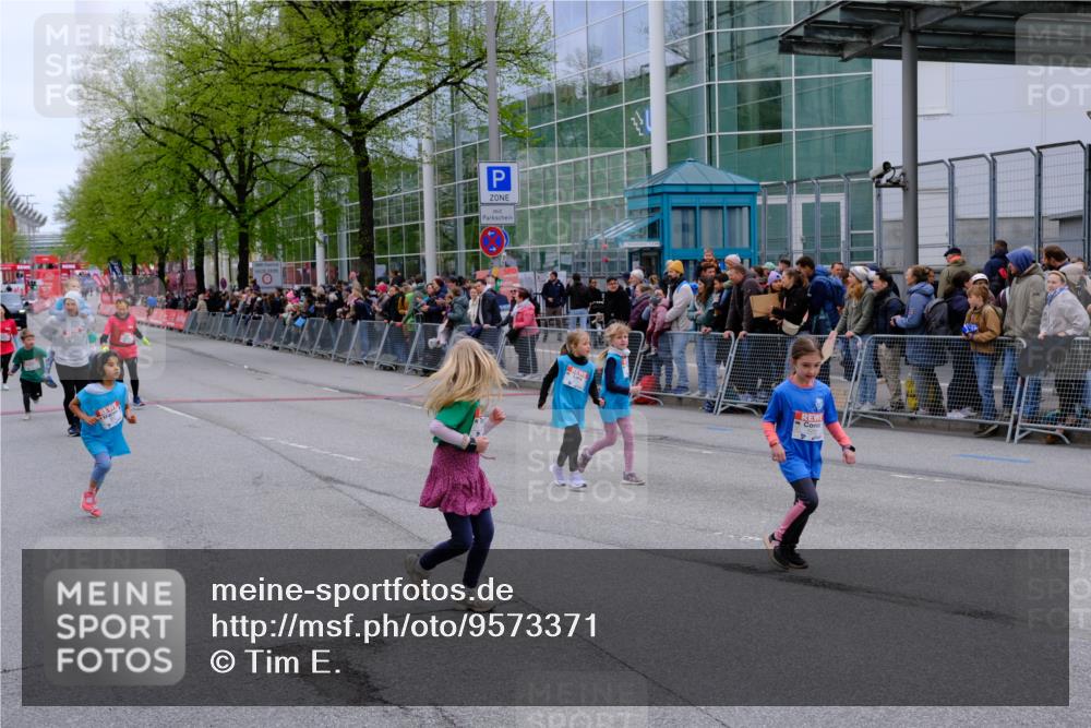 25.04.2026 - Das Zehntel Tim E. http://msf.ph/oto/9573371 25.04.2026 10:36:18 Ziel  meine-sportfotos.de