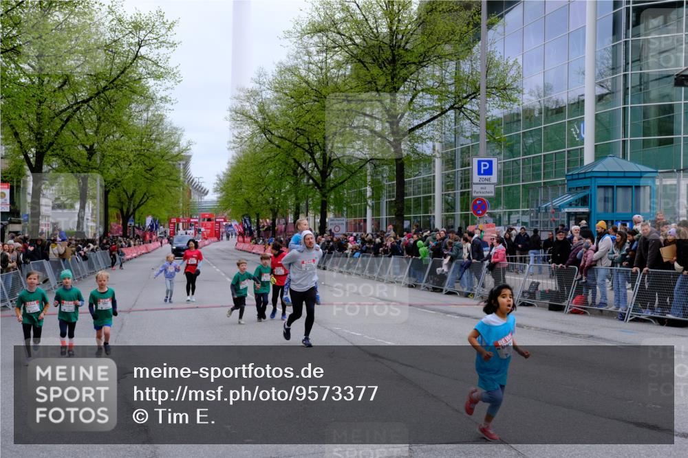 25.04.2026 - Das Zehntel Tim E. http://msf.ph/oto/9573377 25.04.2026 10:36:20 Ziel  meine-sportfotos.de
