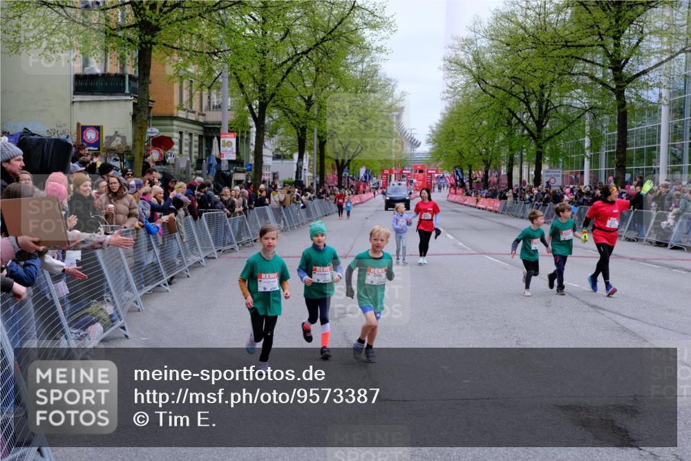 25.04.2026 - Das Zehntel Tim E. http://msf.ph/oto/9573387 25.04.2026 10:36:23 Ziel  meine-sportfotos.de