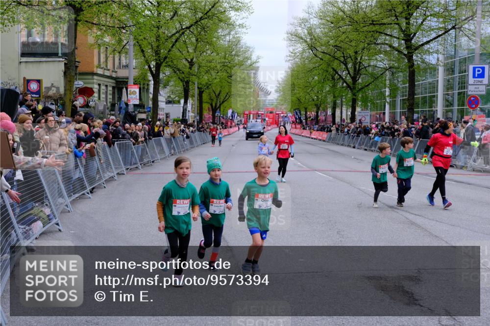 25.04.2026 - Das Zehntel Tim E. http://msf.ph/oto/9573394 25.04.2026 10:36:23 Ziel  meine-sportfotos.de