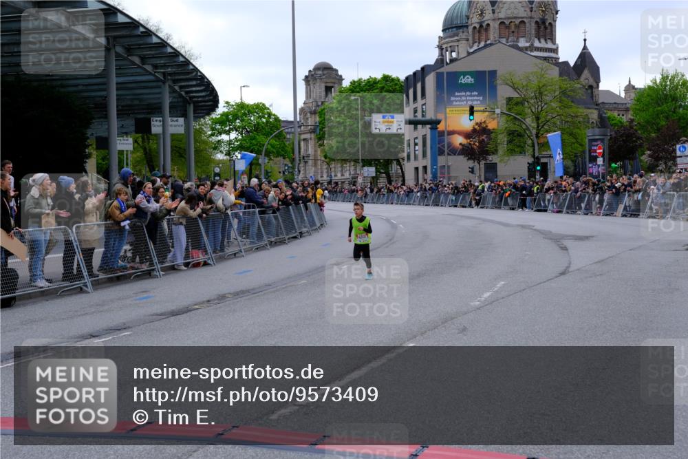 25.04.2026 - Das Zehntel Tim E. http://msf.ph/oto/9573409 25.04.2026 10:45:28 Ziel 6086 meine-sportfotos.de