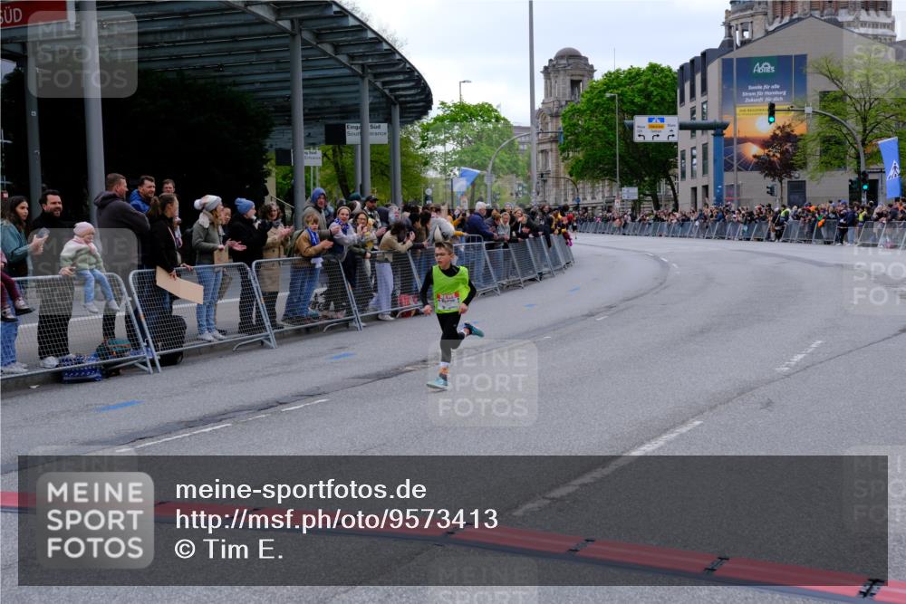25.04.2026 - Das Zehntel Tim E. http://msf.ph/oto/9573413 25.04.2026 10:45:29 Ziel 6086 meine-sportfotos.de