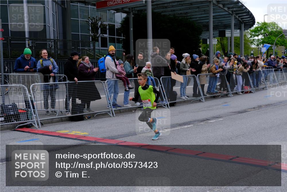 25.04.2026 - Das Zehntel Tim E. http://msf.ph/oto/9573423 25.04.2026 10:45:30 Ziel 6086 meine-sportfotos.de