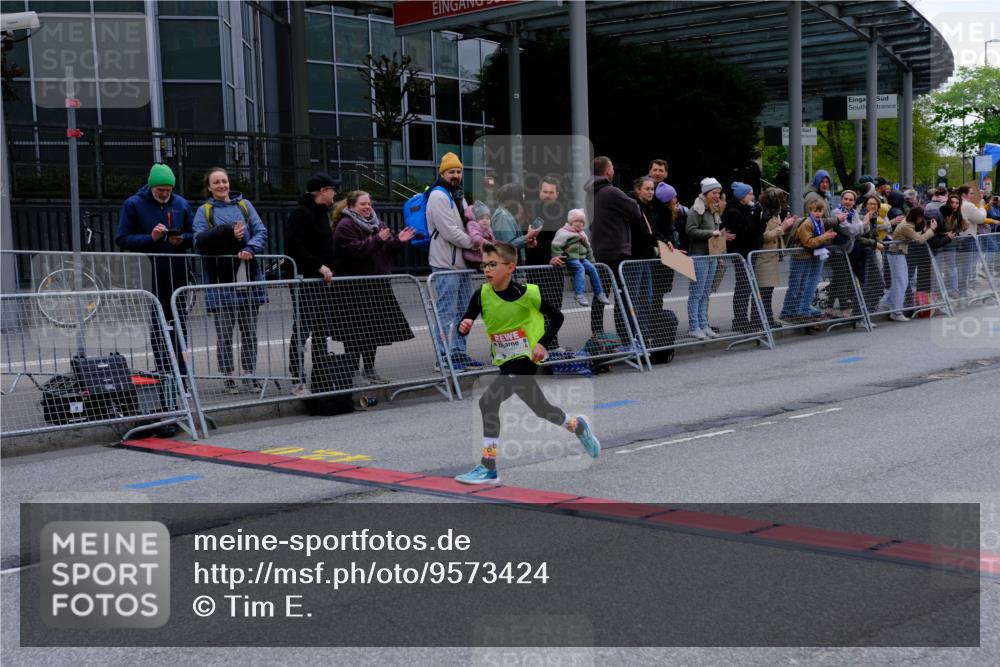 25.04.2026 - Das Zehntel Tim E. http://msf.ph/oto/9573424 25.04.2026 10:45:30 Ziel 6086 meine-sportfotos.de