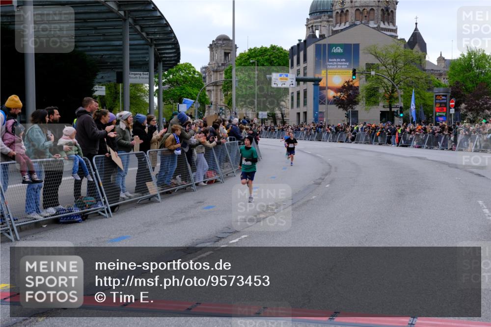 25.04.2026 - Das Zehntel Tim E. http://msf.ph/oto/9573453 25.04.2026 10:46:09 Ziel 5519, 6318, 7967 meine-sportfotos.de