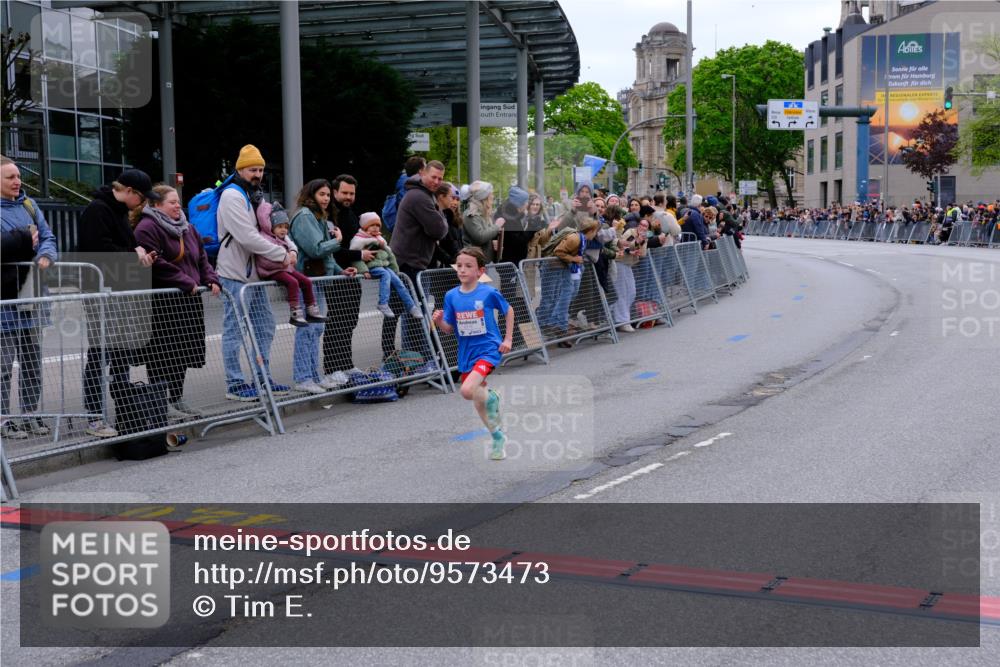 25.04.2026 - Das Zehntel Tim E. http://msf.ph/oto/9573473 25.04.2026 10:46:15 Ziel 5519, 6318, 7967 meine-sportfotos.de