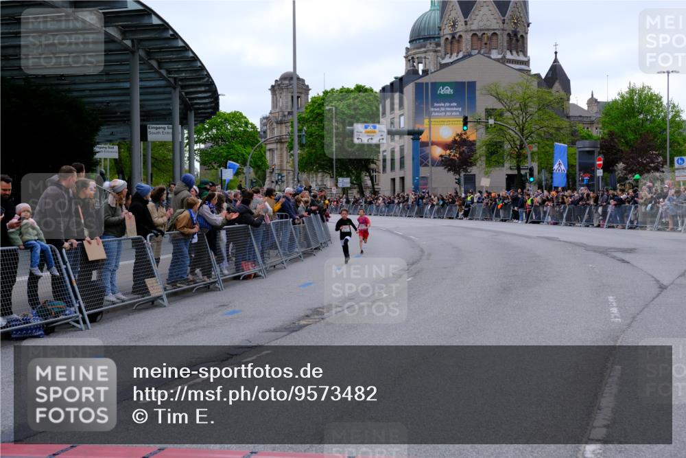 25.04.2026 - Das Zehntel Tim E. http://msf.ph/oto/9573482 25.04.2026 10:46:27 Ziel 5487, 6507 meine-sportfotos.de