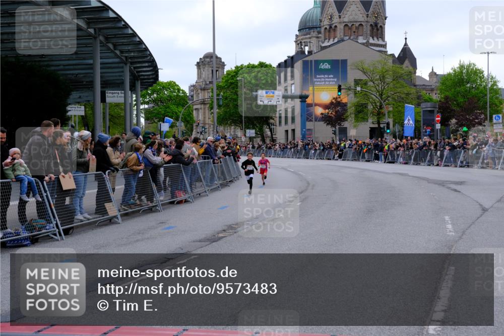 25.04.2026 - Das Zehntel Tim E. http://msf.ph/oto/9573483 25.04.2026 10:46:27 Ziel 5487, 6507 meine-sportfotos.de