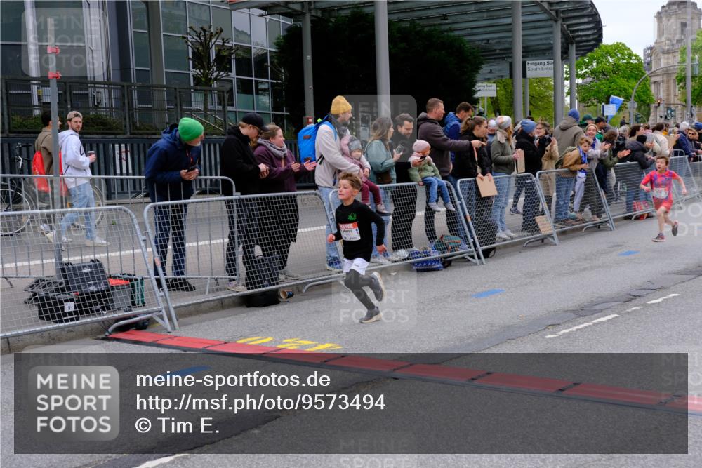 25.04.2026 - Das Zehntel Tim E. http://msf.ph/oto/9573494 25.04.2026 10:46:30 Ziel 5487, 6507 meine-sportfotos.de