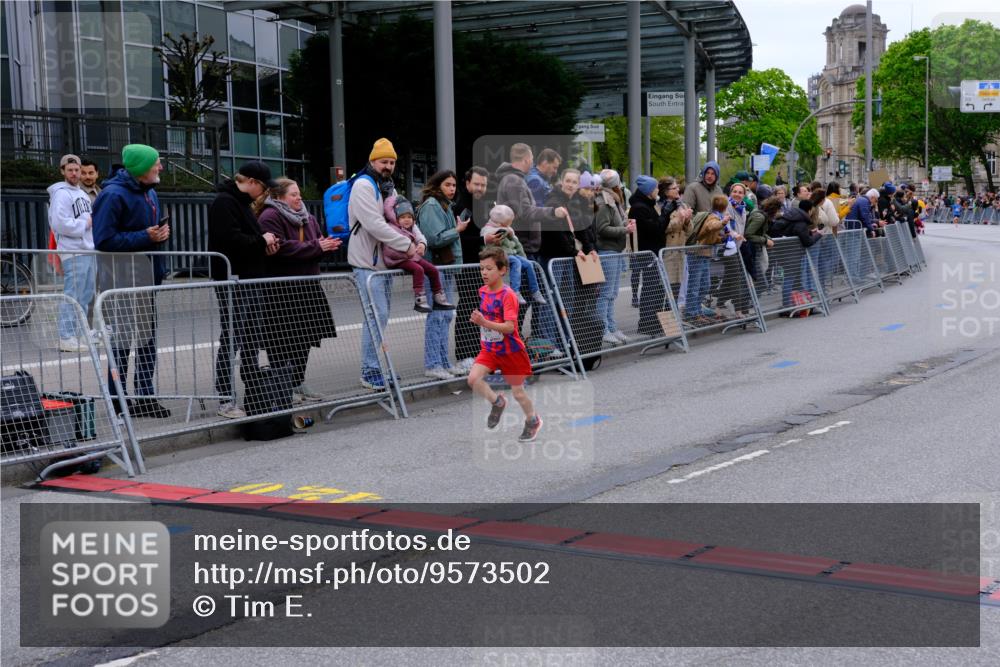25.04.2026 - Das Zehntel Tim E. http://msf.ph/oto/9573502 25.04.2026 10:46:31 Ziel 5487, 6507 meine-sportfotos.de