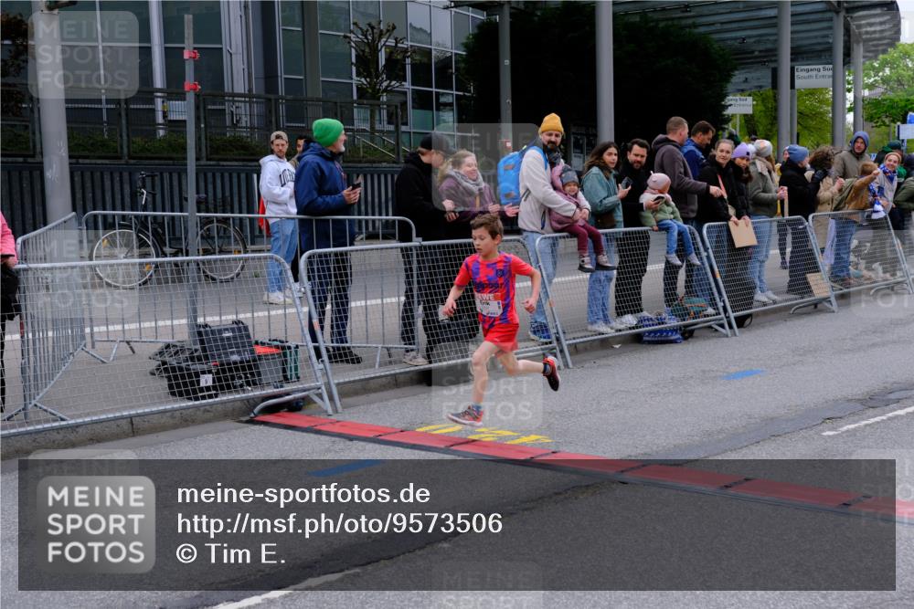 25.04.2026 - Das Zehntel Tim E. http://msf.ph/oto/9573506 25.04.2026 10:46:31 Ziel 5487, 6507 meine-sportfotos.de