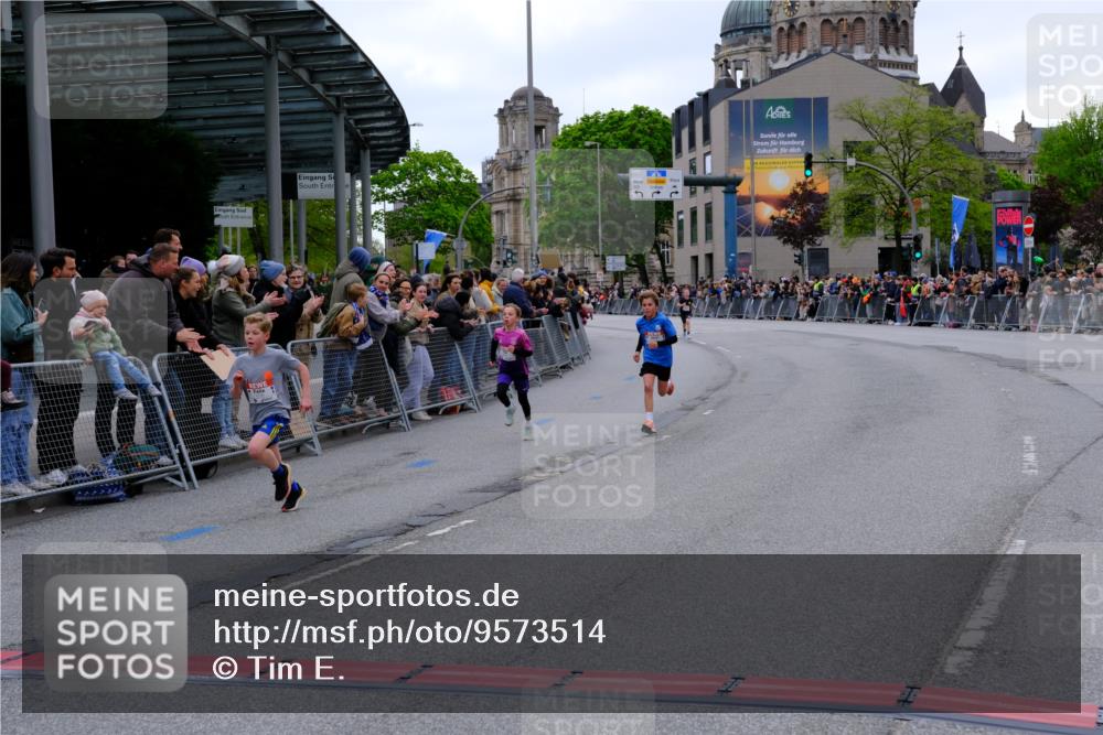 25.04.2026 - Das Zehntel Tim E. http://msf.ph/oto/9573514 25.04.2026 10:46:43 Ziel 6334, 6726, 6753 meine-sportfotos.de