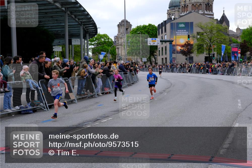 25.04.2026 - Das Zehntel Tim E. http://msf.ph/oto/9573515 25.04.2026 10:46:43 Ziel 6334, 6726, 6753 meine-sportfotos.de