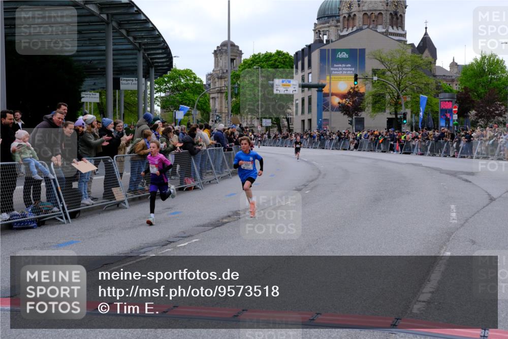 25.04.2026 - Das Zehntel Tim E. http://msf.ph/oto/9573518 25.04.2026 10:46:44 Ziel 6334, 6726, 6753 meine-sportfotos.de