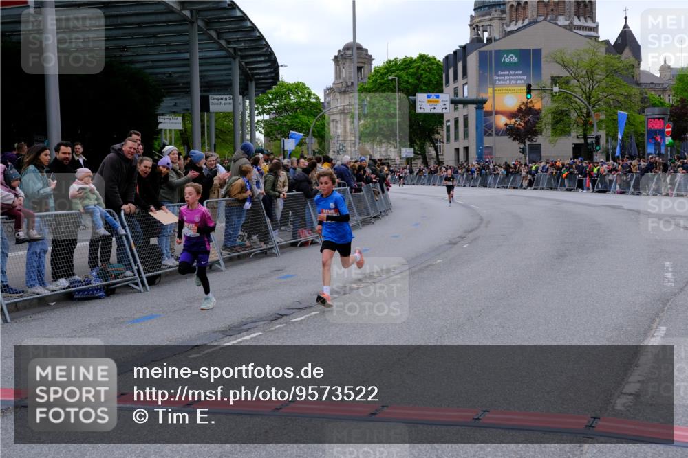 25.04.2026 - Das Zehntel Tim E. http://msf.ph/oto/9573522 25.04.2026 10:46:44 Ziel 6334, 6726, 6753 meine-sportfotos.de