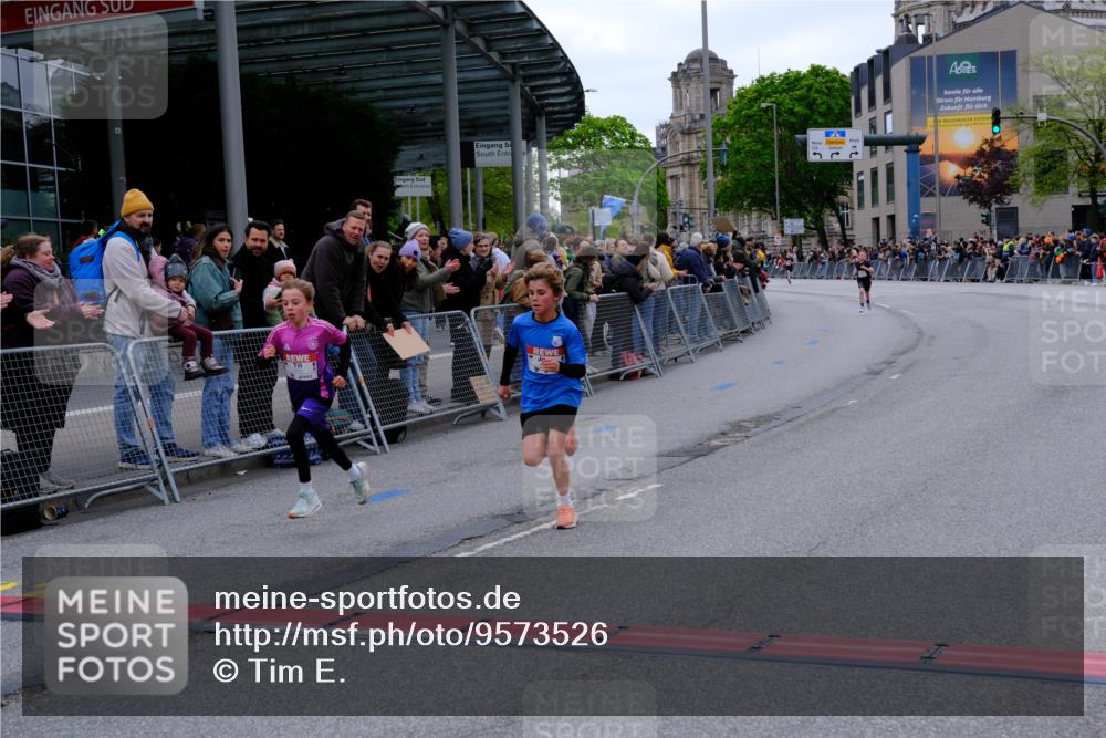 25.04.2026 - Das Zehntel Tim E. http://msf.ph/oto/9573526 25.04.2026 10:46:44 Ziel 6334, 6726, 6753 meine-sportfotos.de