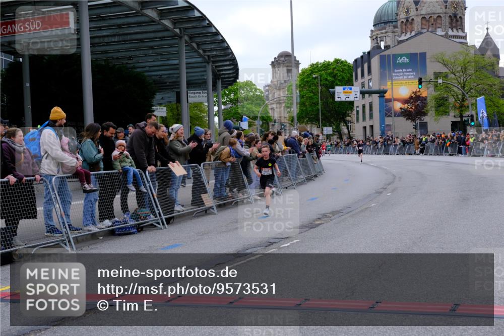 25.04.2026 - Das Zehntel Tim E. http://msf.ph/oto/9573531 25.04.2026 10:46:50 Ziel 6334, 6682, 6726, 6753 meine-sportfotos.de