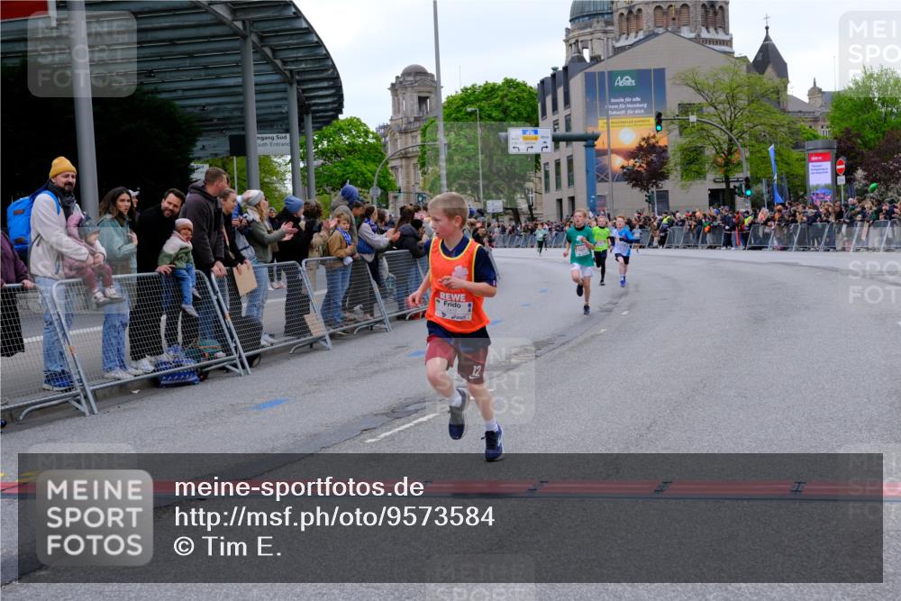 25.04.2026 - Das Zehntel Tim E. http://msf.ph/oto/9573584 25.04.2026 10:47:15 Ziel 7159, 7412, 7742, 7961 meine-sportfotos.de