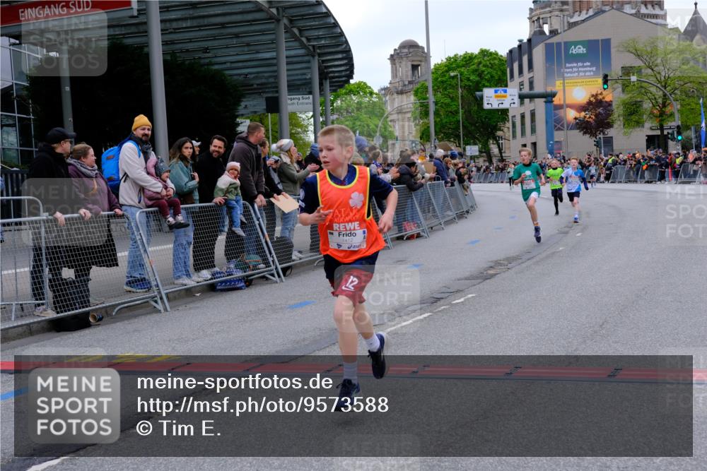 25.04.2026 - Das Zehntel Tim E. http://msf.ph/oto/9573588 25.04.2026 10:47:15 Ziel 7159, 7412, 7742, 7961 meine-sportfotos.de