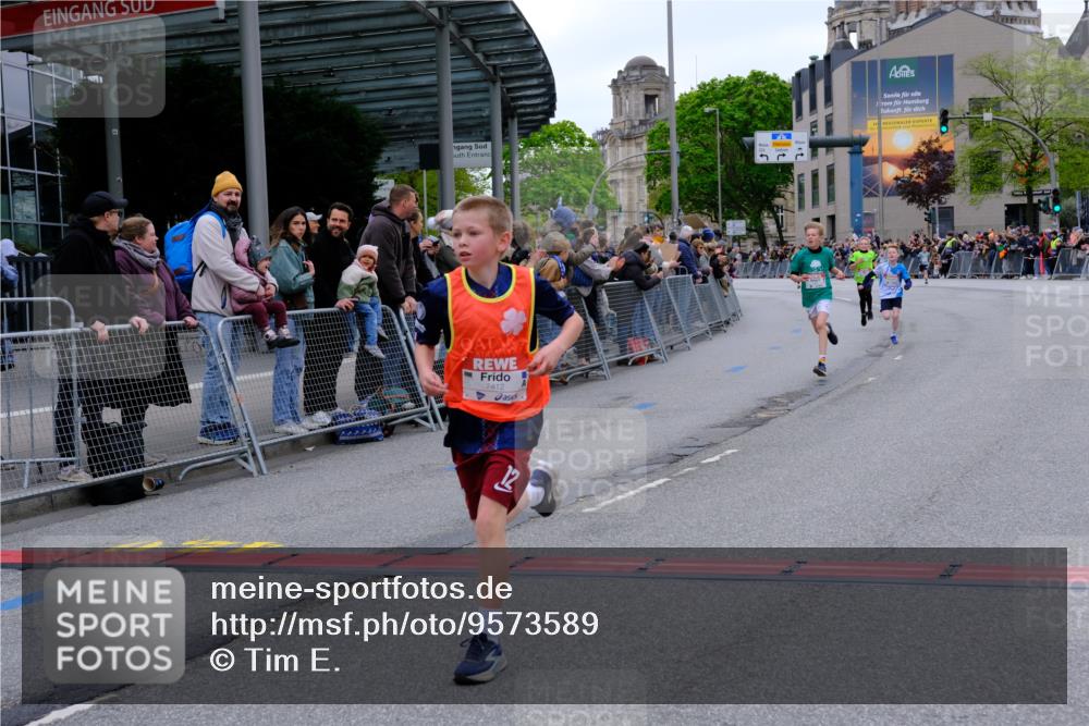 25.04.2026 - Das Zehntel Tim E. http://msf.ph/oto/9573589 25.04.2026 10:47:15 Ziel 7159, 7412, 7742, 7961 meine-sportfotos.de