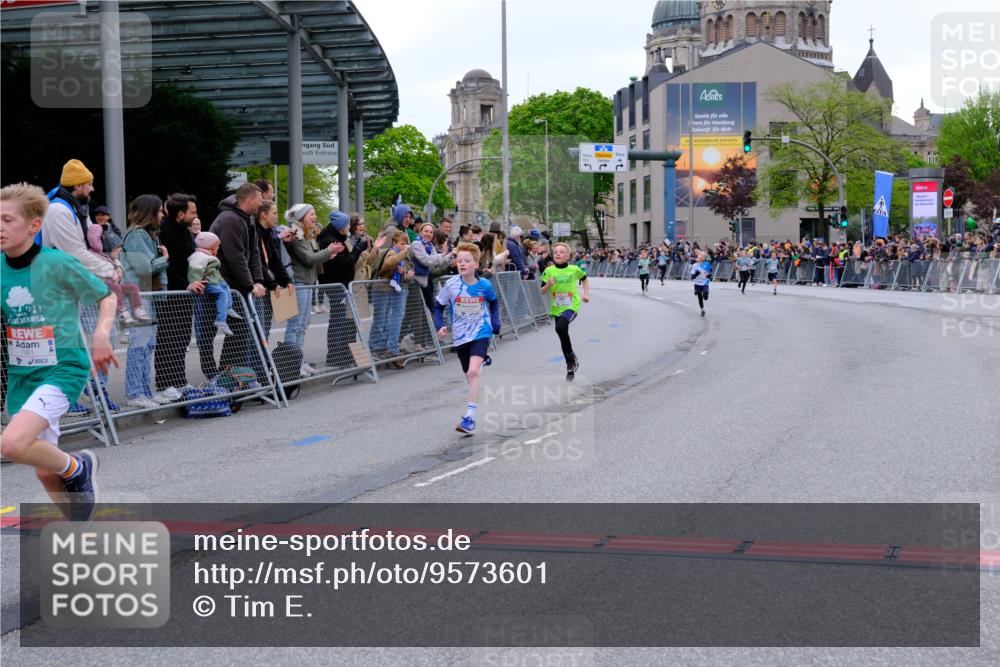25.04.2026 - Das Zehntel Tim E. http://msf.ph/oto/9573601 25.04.2026 10:47:18 Ziel 7159, 7412, 7709, 7742, 7961 meine-sportfotos.de