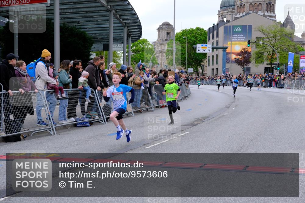 25.04.2026 - Das Zehntel Tim E. http://msf.ph/oto/9573606 25.04.2026 10:47:18 Ziel 7159, 7412, 7709, 7742, 7961 meine-sportfotos.de