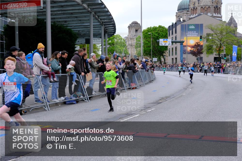 25.04.2026 - Das Zehntel Tim E. http://msf.ph/oto/9573608 25.04.2026 10:47:19 Ziel 7159, 7412, 7709, 7742, 7961 meine-sportfotos.de