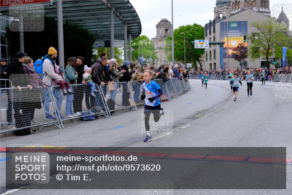 25.04.2026 - Das Zehntel Tim E. http://msf.ph/oto/9573620 25.04.2026 10:47:23 Ziel 6062, 6956, 7159, 7496, 7612, 7709, 7742, 7961 meine-sportfotos.de