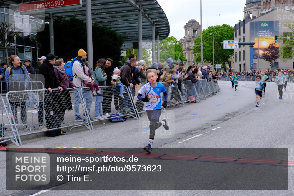 25.04.2026 - Das Zehntel Tim E. http://msf.ph/oto/9573623 25.04.2026 10:47:23 Ziel 6062, 6956, 7159, 7496, 7612, 7709, 7742, 7961 meine-sportfotos.de