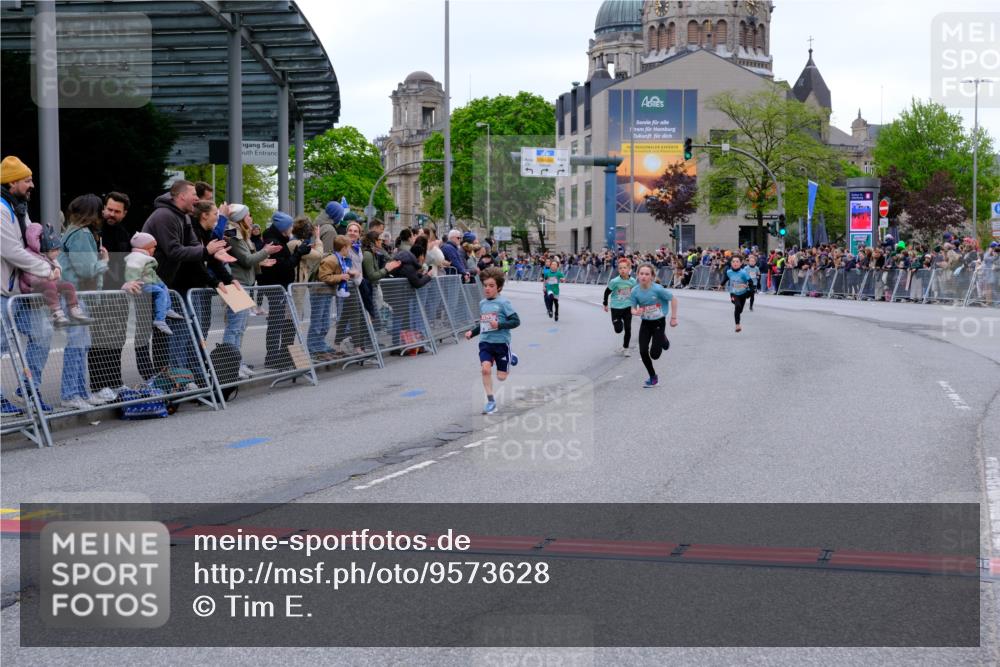 25.04.2026 - Das Zehntel Tim E. http://msf.ph/oto/9573628 25.04.2026 10:47:24 Ziel 6062, 6956, 7159, 7496, 7612, 7709, 7742, 7891, 7961 meine-sportfotos.de