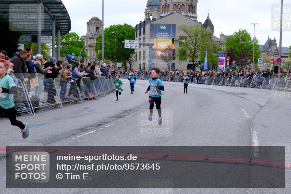 25.04.2026 - Das Zehntel Tim E. http://msf.ph/oto/9573645 25.04.2026 10:47:27 Ziel 6062, 6103, 6956, 7496, 7539, 7612, 7709, 7891 meine-sportfotos.de