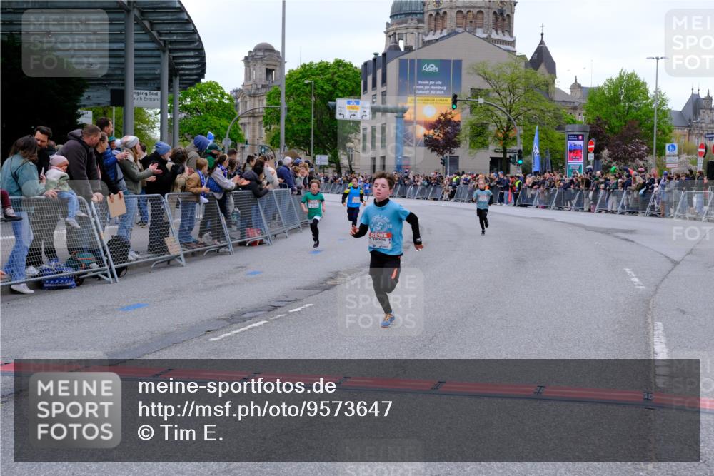 25.04.2026 - Das Zehntel Tim E. http://msf.ph/oto/9573647 25.04.2026 10:47:27 Ziel 6062, 6103, 6956, 7496, 7539, 7612, 7709, 7891 meine-sportfotos.de