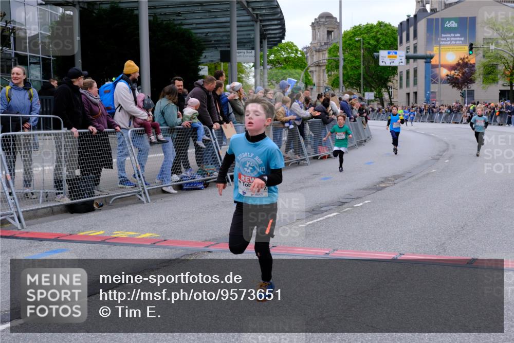 25.04.2026 - Das Zehntel Tim E. http://msf.ph/oto/9573651 25.04.2026 10:47:28 Ziel 6062, 6103, 6956, 7496, 7539, 7612, 7709, 7891 meine-sportfotos.de