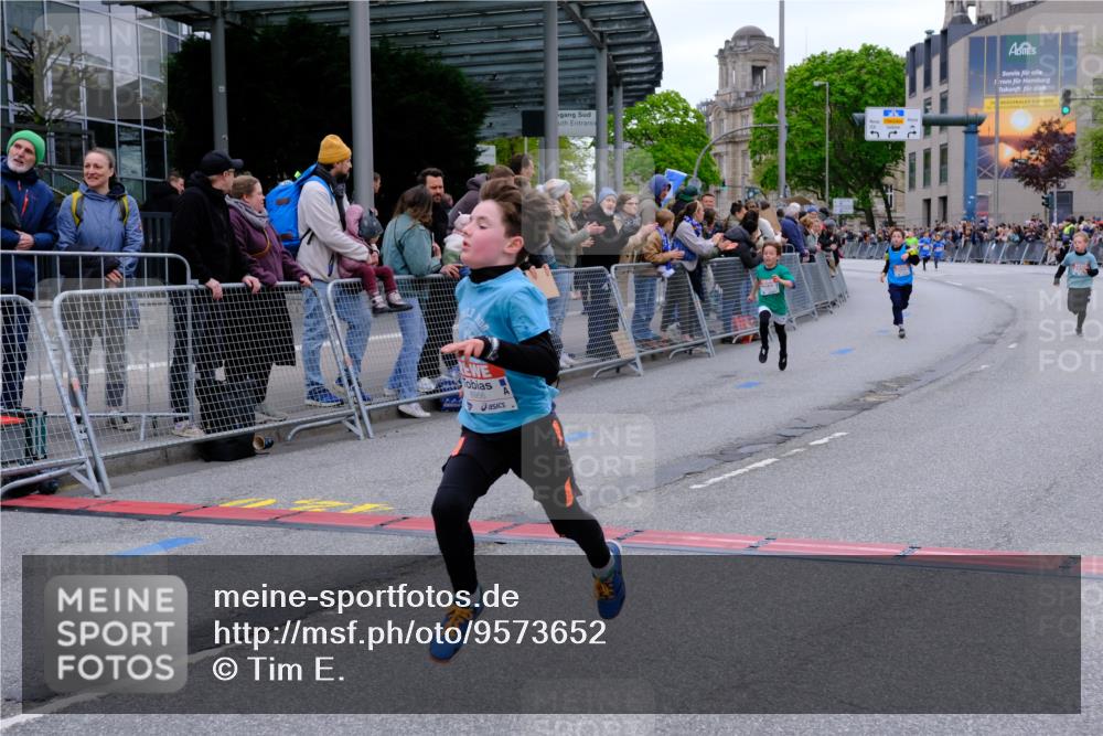 25.04.2026 - Das Zehntel Tim E. http://msf.ph/oto/9573652 25.04.2026 10:47:28 Ziel 6062, 6103, 6956, 7496, 7539, 7612, 7709, 7891 meine-sportfotos.de