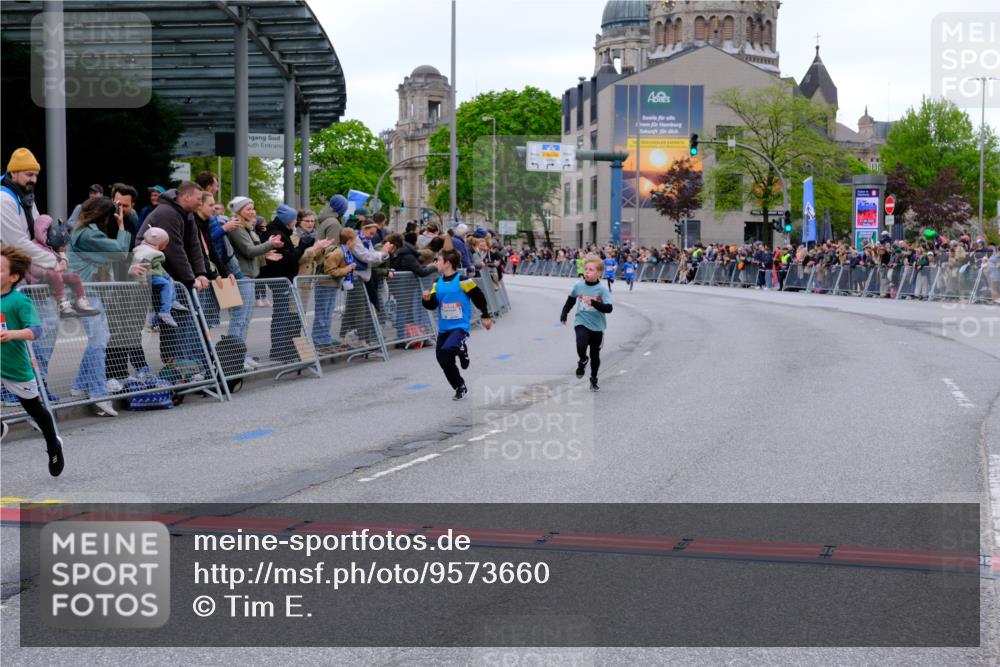 25.04.2026 - Das Zehntel Tim E. http://msf.ph/oto/9573660 25.04.2026 10:47:30 Ziel 6062, 6103, 6956, 7496, 7539, 7612, 7891 meine-sportfotos.de