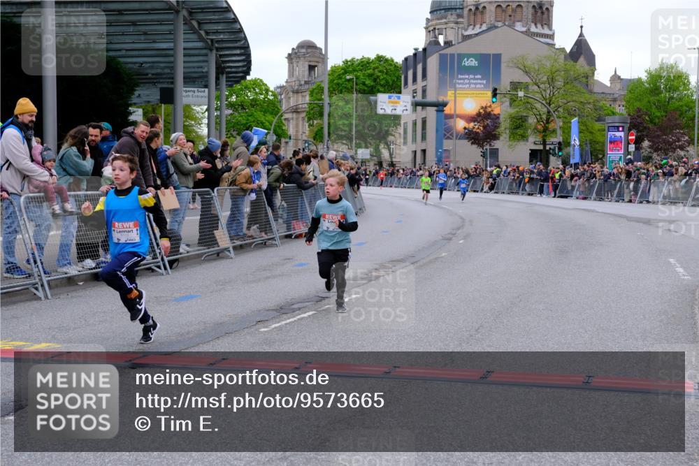 25.04.2026 - Das Zehntel Tim E. http://msf.ph/oto/9573665 25.04.2026 10:47:31 Ziel 6062, 6103, 6956, 7496, 7539, 7612, 7891 meine-sportfotos.de