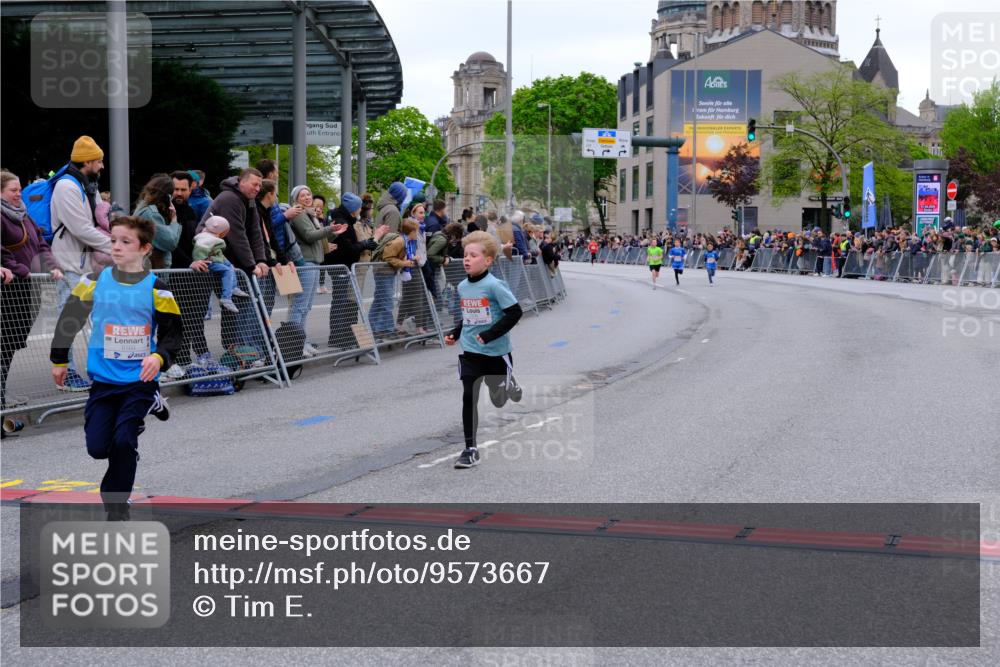 25.04.2026 - Das Zehntel Tim E. http://msf.ph/oto/9573667 25.04.2026 10:47:31 Ziel 6062, 6103, 6956, 7496, 7539, 7612, 7891 meine-sportfotos.de