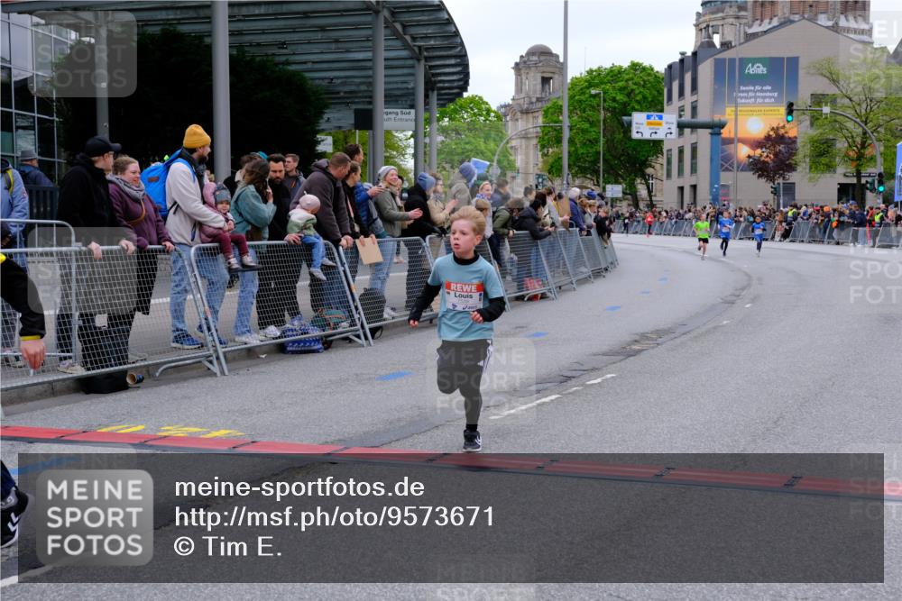 25.04.2026 - Das Zehntel Tim E. http://msf.ph/oto/9573671 25.04.2026 10:47:32 Ziel 6062, 6103, 6956, 7496, 7539, 7612, 7891 meine-sportfotos.de