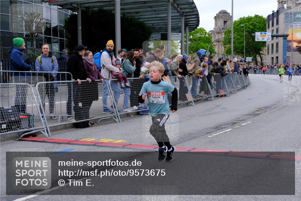 25.04.2026 - Das Zehntel Tim E. http://msf.ph/oto/9573675 25.04.2026 10:47:32 Ziel 6062, 6103, 6956, 7496, 7539, 7612, 7891 meine-sportfotos.de
