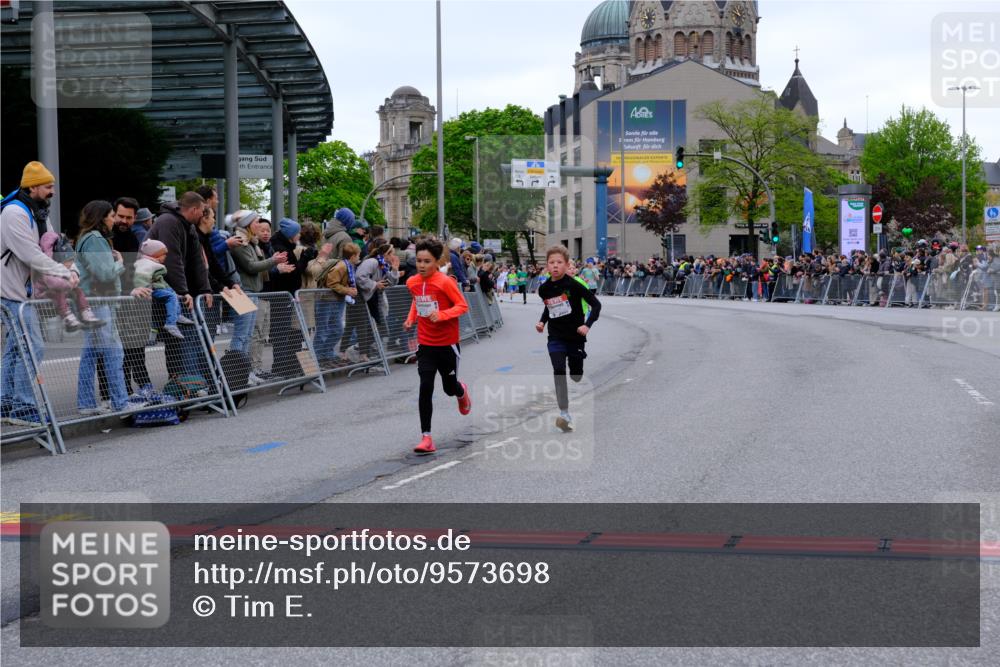 25.04.2026 - Das Zehntel Tim E. http://msf.ph/oto/9573698 25.04.2026 10:47:48 Ziel 5508, 6225, 7122 meine-sportfotos.de