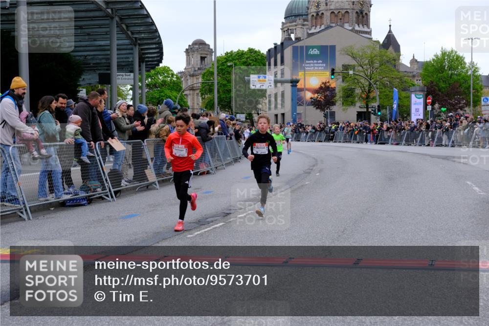 25.04.2026 - Das Zehntel Tim E. http://msf.ph/oto/9573701 25.04.2026 10:47:48 Ziel 5508, 6225, 7122 meine-sportfotos.de