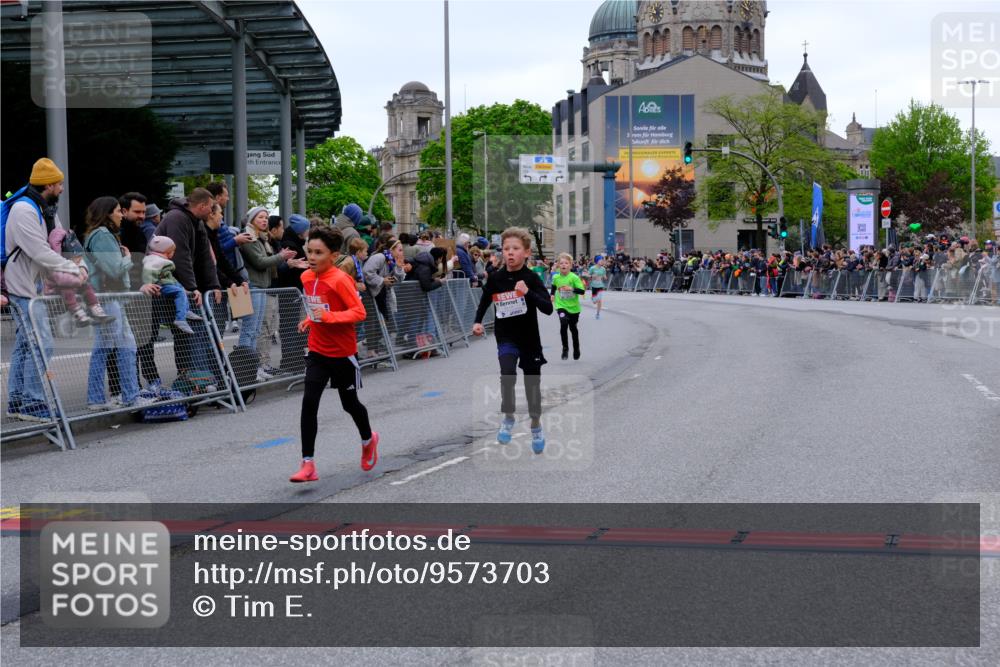 25.04.2026 - Das Zehntel Tim E. http://msf.ph/oto/9573703 25.04.2026 10:47:48 Ziel 5508, 6225, 7122 meine-sportfotos.de