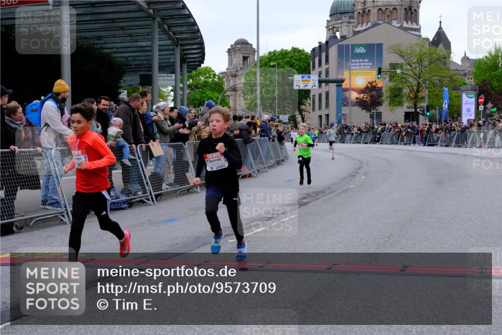 25.04.2026 - Das Zehntel Tim E. http://msf.ph/oto/9573709 25.04.2026 10:47:49 Ziel 5508, 6092, 6225, 7122 meine-sportfotos.de