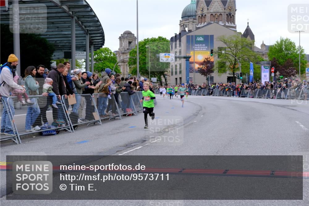25.04.2026 - Das Zehntel Tim E. http://msf.ph/oto/9573711 25.04.2026 10:47:50 Ziel 5508, 6092, 6225, 7122 meine-sportfotos.de