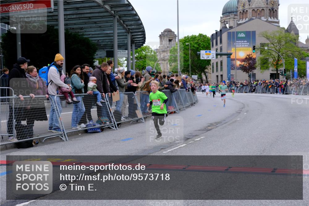 25.04.2026 - Das Zehntel Tim E. http://msf.ph/oto/9573718 25.04.2026 10:47:50 Ziel 5508, 6092, 6225, 7122 meine-sportfotos.de
