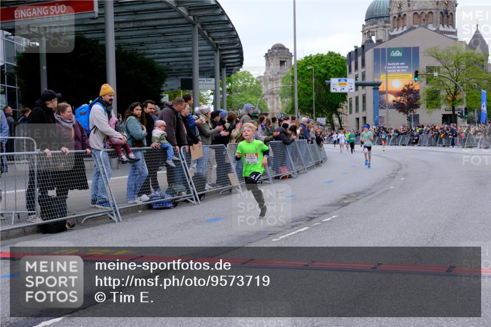 25.04.2026 - Das Zehntel Tim E. http://msf.ph/oto/9573719 25.04.2026 10:47:51 Ziel 5508, 6092, 6225, 7122 meine-sportfotos.de