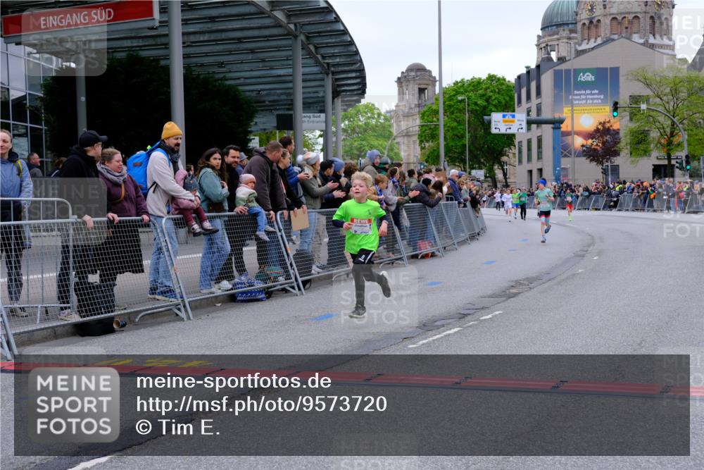 25.04.2026 - Das Zehntel Tim E. http://msf.ph/oto/9573720 25.04.2026 10:47:51 Ziel 5508, 6092, 6225, 7122 meine-sportfotos.de